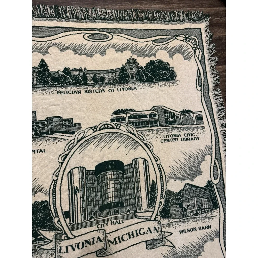 VTG Woven‎ Tapestry Throw blanket Livonia Michigan